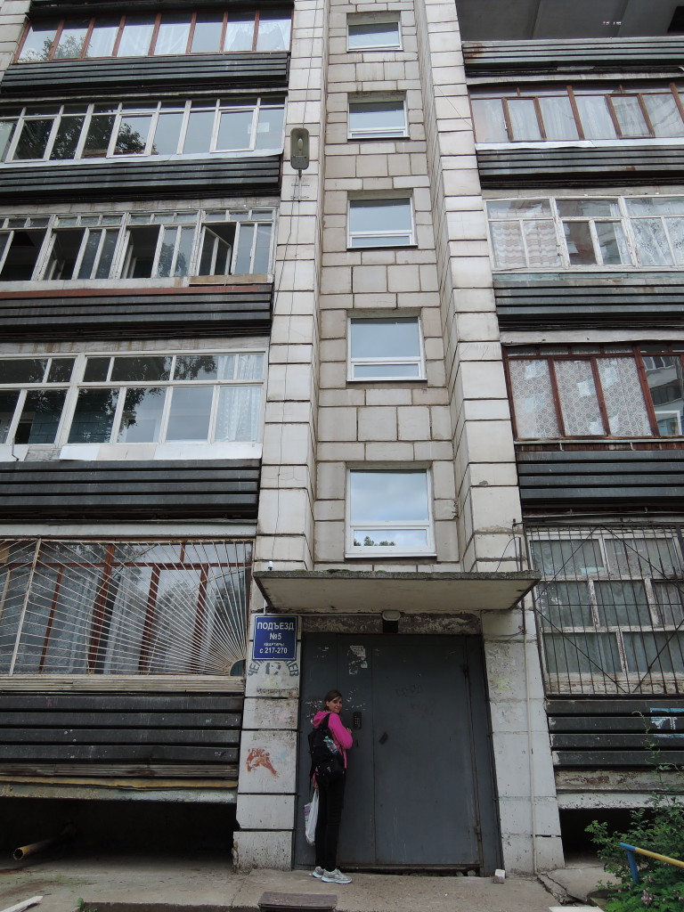 Brandneu der Plattenbau....