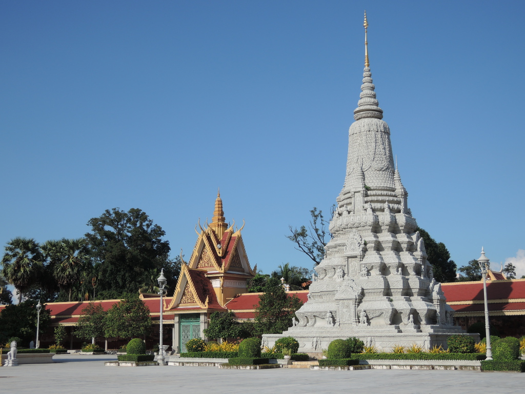 Eine der beeindruckenden Stupas, welche die Asche der früherigen Könige beherbergt