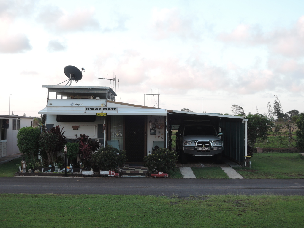 Typisches Aussie-Heim im Caravan Park (Bundaberg)